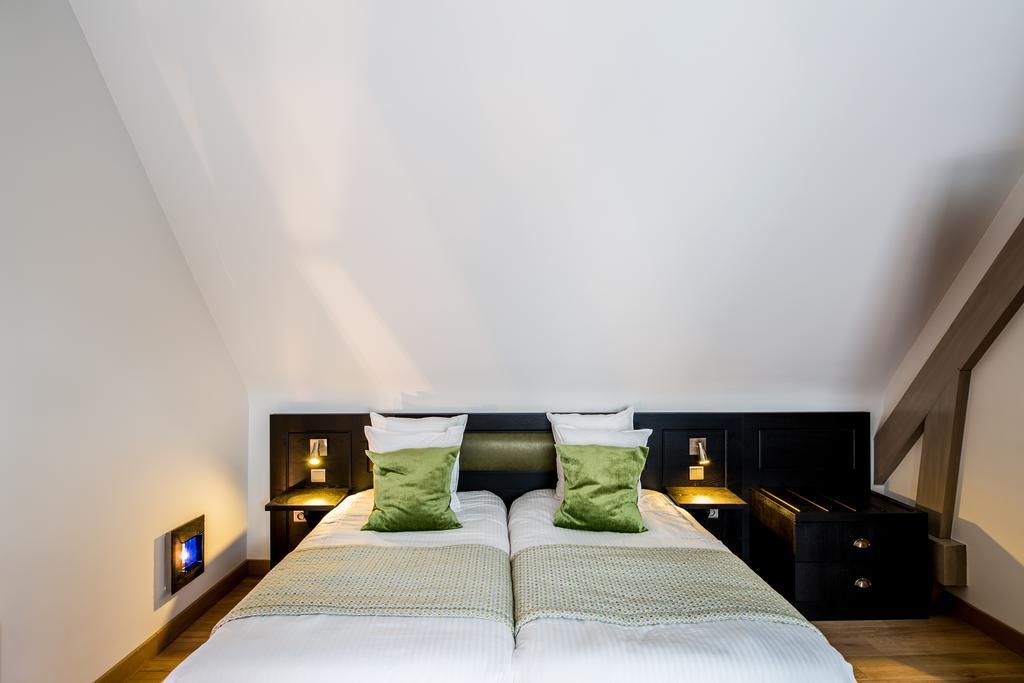 Hotel Den Hof Zelzate Esterno foto